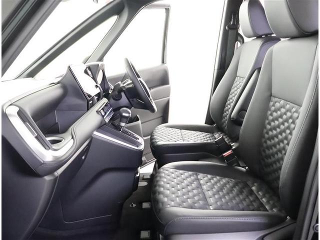 ヴォクシー Ｓ－Ｚ　フルセグ　メモリーナビ　ＤＶＤ再生　後席モニター　バックカメラ　衝突被害軽減システム　ＥＴＣ　両側電動スライド　ＬＥＤヘッドランプ　乗車定員７人　３列シート　ワンオーナー（12枚目）