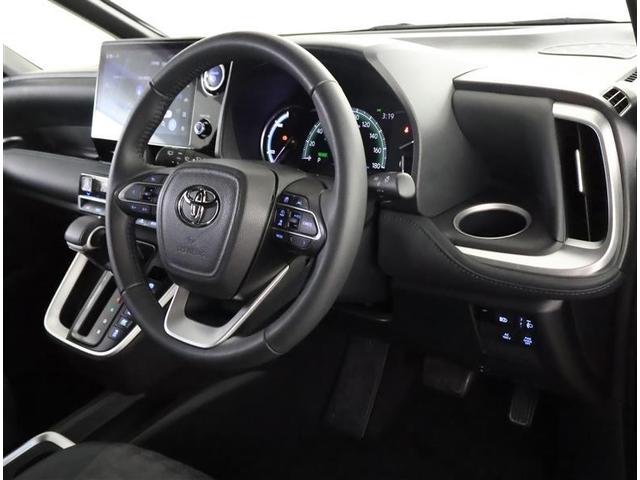 ヴォクシー ハイブリッドＳ－Ｚ　フルセグ　メモリーナビ　ＤＶＤ再生　バックカメラ　衝突被害軽減システム　ＥＴＣ　両側電動スライド　ＬＥＤヘッドランプ　乗車定員７人　３列シート　ワンオーナー（29枚目）