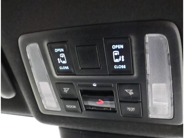 ヴォクシー Ｓ－Ｚ　フルセグ　メモリーナビ　ＤＶＤ再生　後席モニター　バックカメラ　衝突被害軽減システム　ＥＴＣ　両側電動スライド　ＬＥＤヘッドランプ　乗車定員７人　３列シート　ワンオーナー（11枚目）