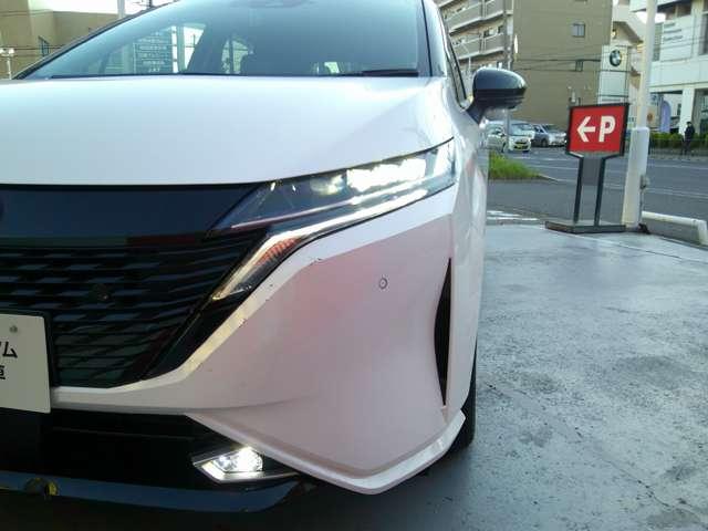 オーラ 1.2 G レザーエディション BOSE プロパイロット 衝突被害軽減装置 プロパイロット アラウンドビューモニター 本革 車線逸脱警報装置 禁煙車 LEDヘッドライト ドライブレコーダー ETC インテリジェントキー メモリーナビゲーション アルミホイール(3枚目)