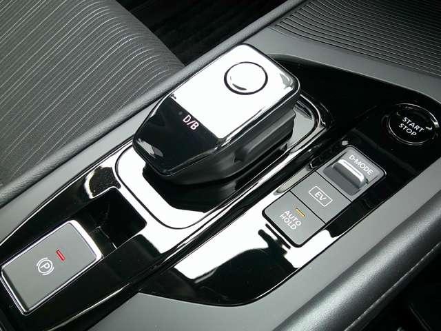 ノート 1.2 X ナビ連動純正ドラレコ アラウンドモニター リアカメラ 衝突被害軽減ブレ-キ 全方位カメラ ETC付 禁煙車 LEDヘッドライト レーダークルーズ レーンアシスト インテリジェントキー ドラレコ 盗難防止システム ワンセグTV TVナビ ABS(17枚目)