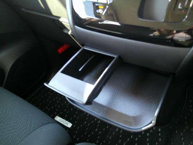 ルークス HSーX プロパイロット エディション 両側オートスライド 左右パワースライドドア アイドリング イモビ パノラマモニター 助手席エアバッグ 衝突軽減ブレーキ PW ナビ&TV 1セグ 禁煙 LEDヘッドライト LDW スマートキー ETC ドライブレコーダー(19枚目)