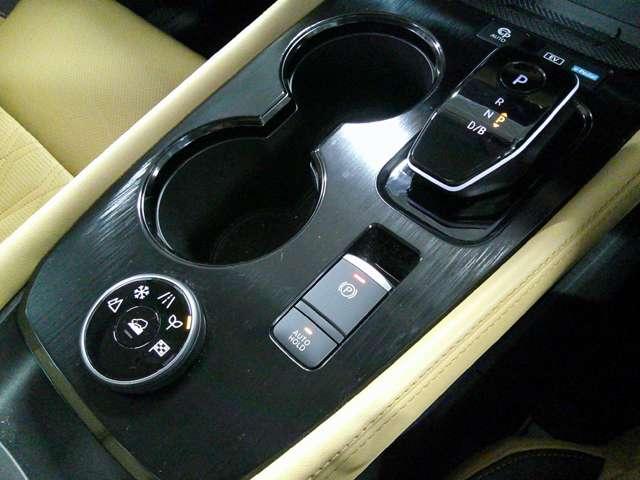 エクストレイル １．５　Ｇ　ｅ－４ＯＲＣＥ　４ＷＤ　電動サンルーフ　ナッパレザー仕様　ガラスルーフ　１オーナー　パークアシスト　禁煙　ＬＥＤヘッドランプ　ナビＴＶ　スマートキー　レーダークルーズ　ＬＫＡ　キーフリー　ＥＴＣ　４ＷＤ　アルミホイール　メモリーナビ　ドライブレコーダー　ＰＳ（18枚目）