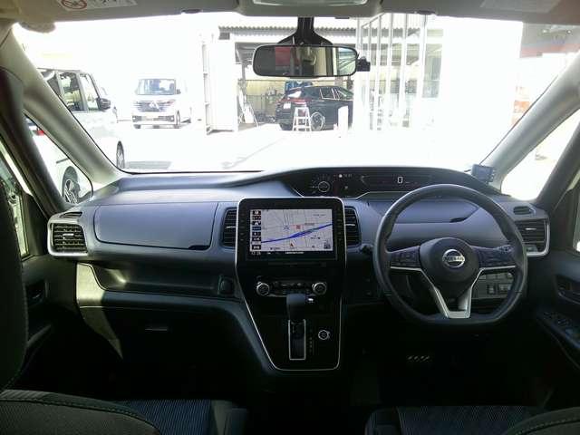 セレナ 2.0 ハイウェイスター V ハンズフリー機能付両側オートスライドドア サイドエアバッグ アラウンドビュ- 1オナ アルミ 衝突被害軽減 LDP エアバッグ 両側オートスライドドア LEDライト クルコン インテリジェントキー 禁煙 サイドカメラ メモリーナビ ナビTV(4枚目)