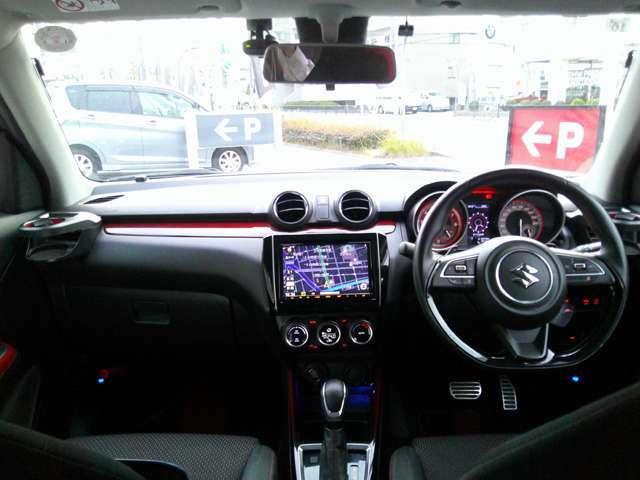 スイフトスポーツ スポーツ　１．４　セーフティパッケージ装着車　クルーズコントロール　シートヒーター　被害軽減ブレーキ　ＬＤＡ　セキュリティ　ワンセグ　ＳＲＳ　ＡＢＳ付　ナビＴＶ　Ｗエアバック　禁煙　ＬＥＤヘットランプ　自動追従　全席ＰＷ　フルオートエアコン　パワーステアリング　ＡＷ　サイドＳＲＳ（4枚目）