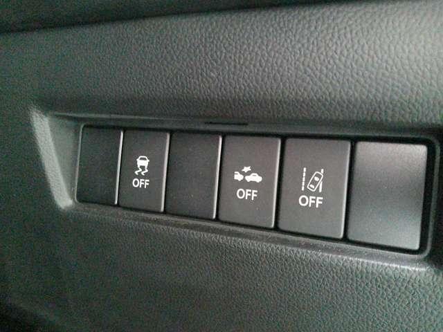 スイフトスポーツ スポーツ　１．４　セーフティパッケージ装着車　クルーズコントロール　シートヒーター　被害軽減ブレーキ　ＬＤＡ　セキュリティ　ワンセグ　ＳＲＳ　ＡＢＳ付　ナビＴＶ　Ｗエアバック　禁煙　ＬＥＤヘットランプ　自動追従　全席ＰＷ　フルオートエアコン　パワーステアリング　ＡＷ　サイドＳＲＳ（11枚目）