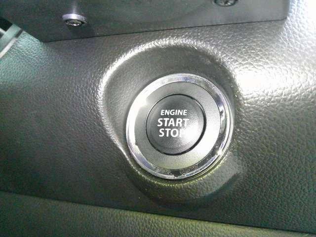 スイフトスポーツ スポーツ　１．４　セーフティパッケージ装着車　クルーズコントロール　シートヒーター　被害軽減ブレーキ　ＬＤＡ　セキュリティ　ワンセグ　ＳＲＳ　ＡＢＳ付　ナビＴＶ　Ｗエアバック　禁煙　ＬＥＤヘットランプ　自動追従　全席ＰＷ　フルオートエアコン　パワーステアリング　ＡＷ　サイドＳＲＳ（19枚目）