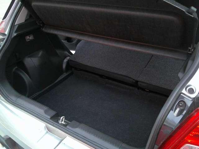 スイフトスポーツ スポーツ 1.4 セーフティパッケージ装着車 衝突被害軽減ブレーキ フルセグTV ABS メモリーナビ Wエアバック 禁煙車 LEDヘットランプ アダプティブクルーズコントロール フルオートエアコン アルミホイール(29枚目)