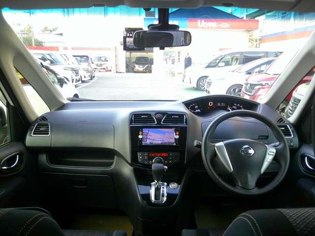 セレナ 2.0 ハイウェイスターVセレ+セーフティ S-HYBRID インテリジェントキー 車線逸脱警報装置 オートクルーズコントロール ナビ TV ETC オートエアコン ワンオーナー ドライブレコーダー パワーウィンドウ 助手席エアバッグ 運転席エアバッグ キーレス(4枚目)