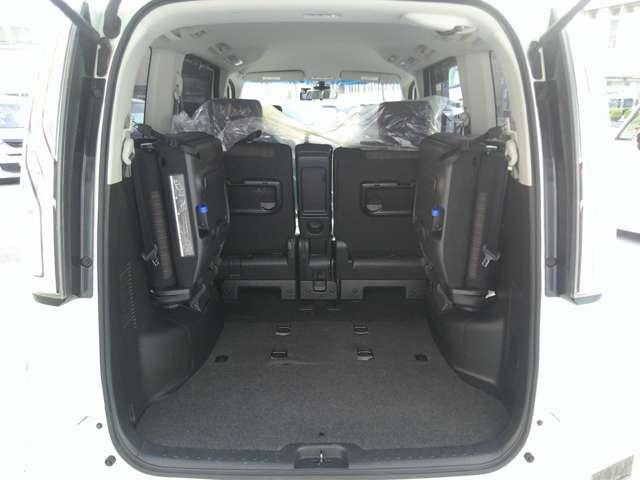 セレナ ２．０　ハイウェイスターＶセレ＋セーフティ　Ｓ－ＨＹＢＲＩＤ　インテリジェントキー　車線逸脱警報装置　オートクルーズコントロール　ナビ　ＴＶ　ＥＴＣ　オートエアコン　ワンオーナー　ドライブレコーダー　パワーウィンドウ　助手席エアバッグ　運転席エアバッグ　キーレス（37枚目）