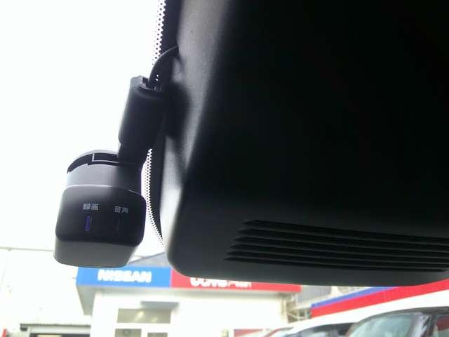 ノート 1.2 X プロパイロット アラウンドモニター リアカメラ 衝突被害軽減ブレ-キ 全方位カメラ ETC付 禁煙車 LEDヘッドライト レーダークルーズ レーンアシスト インテリジェントキー ワンオーナー ドラレコ ワンセグTV TVナビ キーレス(12枚目)