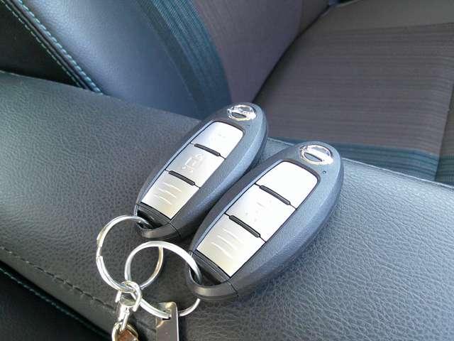 �C���e���W�F���g�L�[�@�h�A���b�N�̊J��G���W���X�^�[�g�̑�����{�^���ЂƂłn�j�Ȃ�ł��B���������ŁA���肪�ǂ����Ă��鎞���L�[���|�P�b�g�ɓ���Ă���΃{�^����Ńh�A���b�N���J�o���܂���I