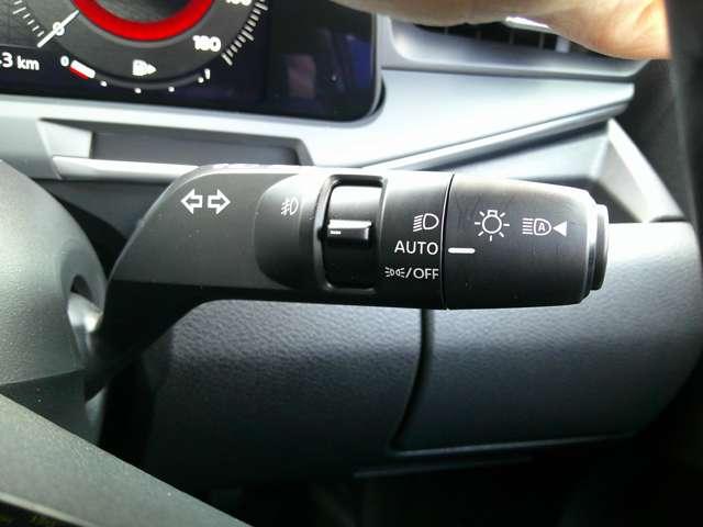 オーラ １．２　Ｇ　レザーエディション　ＢＯＳＥスピーカー　電動パワーシート　スマ－トキ－　盗難防止装置　ＥＴＣ車載器　ＡＨＢ　ＬＥＤライト　ナビ＆ＴＶ　追従式クルーズコントロール　レーンキープ　禁煙車　アルミホイール　エアバッグ　エアコン（22枚目）