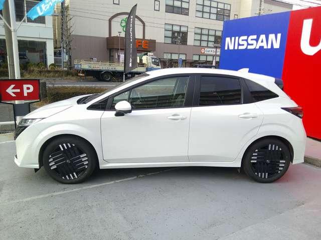 オーラ １．２　Ｇ　レザーエディション　ＢＯＳＥスピーカー　電動パワーシート　スマ－トキ－　盗難防止装置　ＥＴＣ車載器　ＡＨＢ　ＬＥＤライト　ナビ＆ＴＶ　追従式クルーズコントロール　レーンキープ　禁煙車　アルミホイール　エアバッグ　エアコン（37枚目）