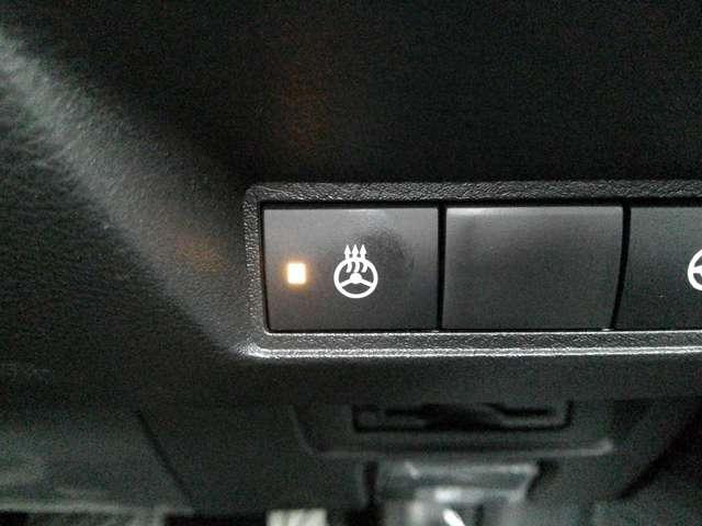 オーラ 1.2 G レザーエディション ハンドル&シートヒーターBOSEサウンド シートヒータ スマ-トキ- 盗難防止装置 ETC車載器 AHB 寒冷地 元試乗車 LEDライト ナビ&TV 追従式クルーズコントロール レーンキープ 禁煙車(4枚目)