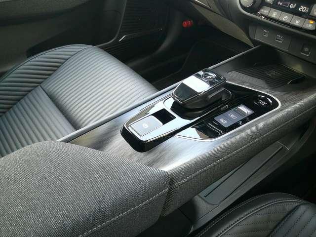 オーラ 1.2 G レザーエディション ハンドル&シートヒーターBOSEサウンド シートヒータ スマ-トキ- 盗難防止装置 ETC車載器 AHB 寒冷地 元試乗車 LEDライト ナビ&TV 追従式クルーズコントロール レーンキープ 禁煙車(18枚目)