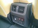 後席には大型のエアコン吹き出し口ございますよ♪後席の方も温度設定自由自在♪