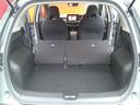 後席シートの両側収納で大きなラゲッジスペースができあがります。