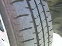 タイヤはひび割れも無く、残り溝もたっぷりございます♪
