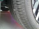 タイヤはひび割れも無く、残り溝もたっぷりございます♪