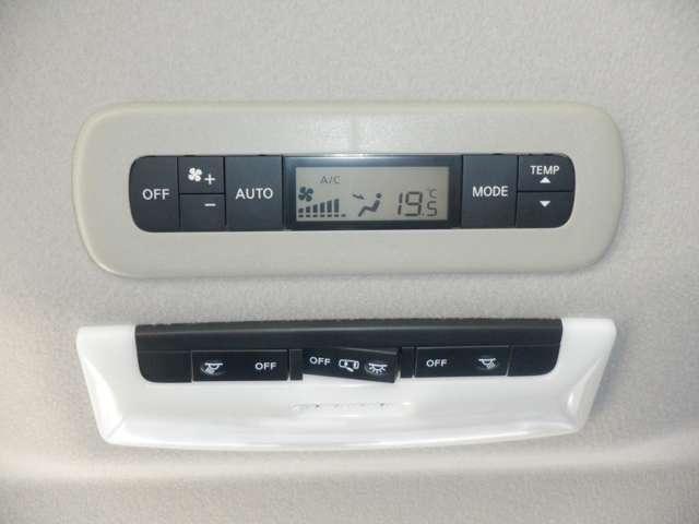 セレナ ２．０　ハイウェイスター　Ｖ　純正ナビ　プロパイロット　１オナ　アルミ　衝突被害軽減　ＬＤＰ　エアバッグ　両側オートスライドドア　ＬＥＤライト　インテリジェントキー　メモリーナビ　アダプティブクルーズコントロール　アイドリングストップ　ナビＴＶ　ドラレコ（14枚目）