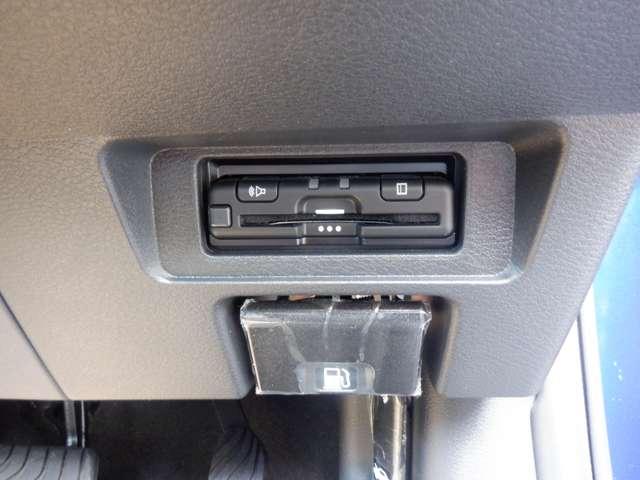 ノート １．２　Ｓ　純正ナビ　ＡＶＭ　社外ドラレコ　ＥＴＣ１．０　軽減ブレーキ　３６０°カメラ　ワンオーナー　ＬＤＷ　バックカメラ　サイドカメラ　インテリキー　イモビライザー　ＬＥＤヘッド　メモリーナビ　ドライブレコーダー　ナビＴＶ付き　ワンセグＴＶ付き　ＥＴＣ（10枚目）