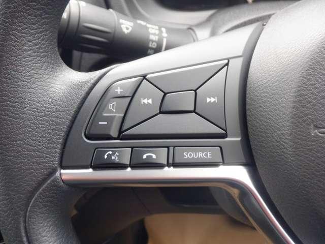 ノート 1.2 e-POWER X シーギア アラウンドモニター Bカメラ LEDライト インテリジェントキー サイドカメラ 車線逸脱警報 1オーナー アイドリングストップ オートエアコン 盗難防止システム Wエアバック ドラレコ アルミホイール(12枚目)