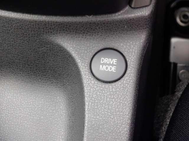 ノート 1.2 e-POWER X シーギア アラウンドモニター Bカメラ LEDライト インテリジェントキー サイドカメラ 車線逸脱警報 1オーナー アイドリングストップ オートエアコン 盗難防止システム Wエアバック ドラレコ アルミホイール(17枚目)