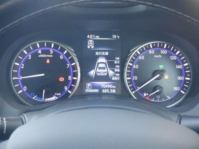 スカイライン ３．５　３５０ＧＴ　ハイブリッド　タイプＳＰ　メーカーナビ　シートヒーター　ＥＴＣ１．０　本革　アルミホイール　ＬＥＤヘッド　バックカメラ　インテリジェントエアコン　サイドカメラ　クルーズコントロール　ＨＤＤナビ　ＥＴＣ　寒冷地　ナビＴＶ　キーフリー　パワーステアリング　１オーナー　Ｓキー（8枚目）