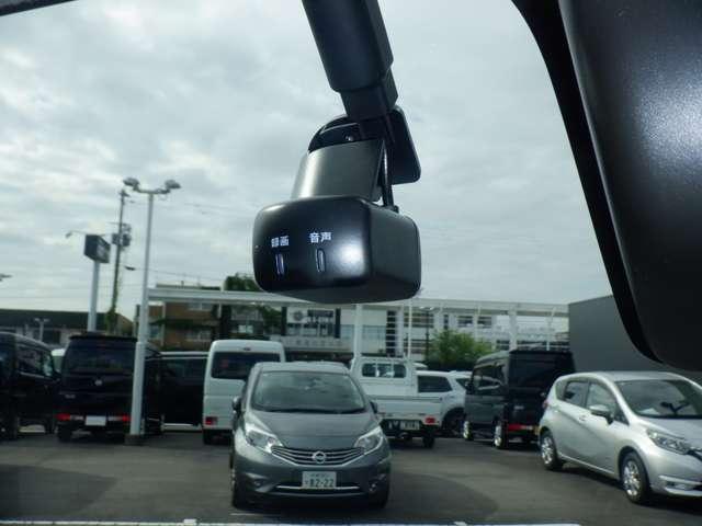 ルークス 660 ハイウェイスターX プロパイロット エディション 左右パワースライドドア アイドリング イモビ パノラマモニター 助手席エアバッグ 衝突軽減ブレーキ PW ナビ&TV 1セグ LEDヘッドライト LDW スマートキー ETC ワンオーナー車 PS(8枚目)