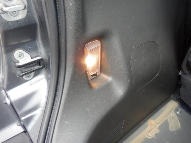 キューブ 1.5 15X 純正ナビ ETC1.0 ワンオーナー 盗難防止 キーフリーシステム ECOモード スマートキープッシュスタート AC ダブルエアバック 1オーナー ETC PS 運転席エアバック ABS ナビTV メモリーナビ ワンセグTV(37枚目)