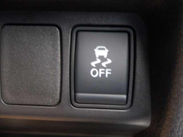 エクストレイル 2.0 20Xi 2列車 アイドリングストップ車 LEDヘットライト 寒冷地仕様 Rカメラ 盗難防止装置 インテリキー レーンキープアシスト ETC ドライブレコーダー キーフリー 1オーナー TVナビ オートエアコン ABS(18枚目)