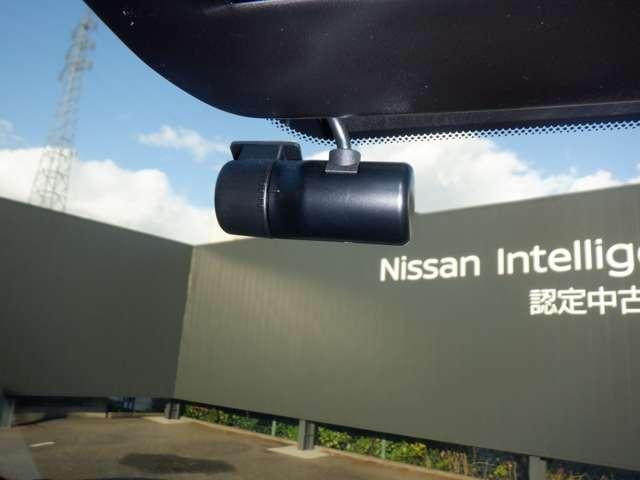 オーラ 1.2 G レザーエディション ワンオーナ 追突防止 レーダークルーズ 車線逸脱警報装置 寒冷地仕様 LED ドライブレコーダー 盗難防止 バックモニター ETC インテリジェントキー メモリーナビゲーション AW オートエアコン(8枚目)