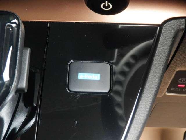 サクラ G プロパイロット ナビ アラウンドモニター付 アラウンドビュ ワンオーナ 踏み間違い防止アシスト LEDヘッドランプ スマートキー LDW 盗難防止システム オートエアコン ETC バックカメラ アダプティブクルーズコントロール ABS ナビTV(16枚目)