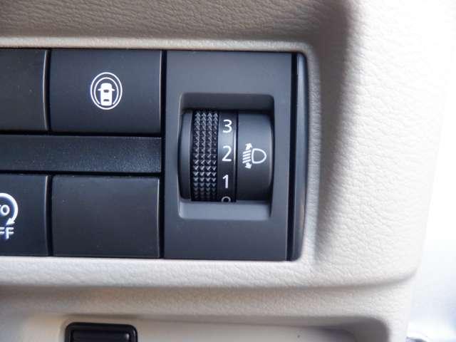 ルークス 660 X 片側電動スライドドア AVM ドラレコ前室内 アラモニ 前後衝突軽減ブレーキ ワンオーナー車 禁煙 車線逸脱防止 ETC スマートキー キーフリー ドライブレコーダー i-stop フルオートエアコン パワーウインドウ LED バックカメラ(17枚目)