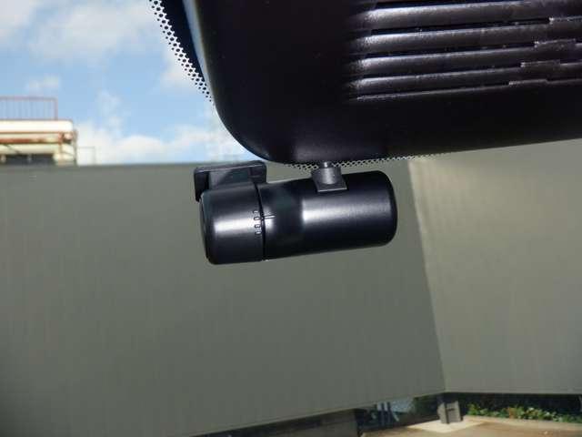 ノート 1.2 X 純正ナビ AVM ドラレコ前後室内 リアカメラ 衝突被害軽減ブレ-キ ETC付 LEDヘッドライト レーンアシスト インテリジェントキー ワンオーナー ドラレコ アイドリングストップ 盗難防止システム ワンセグTV TVナビ 試乗車UP(8枚目)