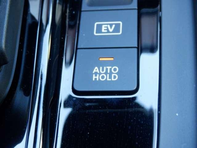 ノート 1.2 X 純正ナビ AVM ドラレコ前後室内 リアカメラ 衝突被害軽減ブレ-キ ETC付 LEDヘッドライト レーンアシスト インテリジェントキー ワンオーナー ドラレコ アイドリングストップ 盗難防止システム ワンセグTV TVナビ 試乗車UP(19枚目)