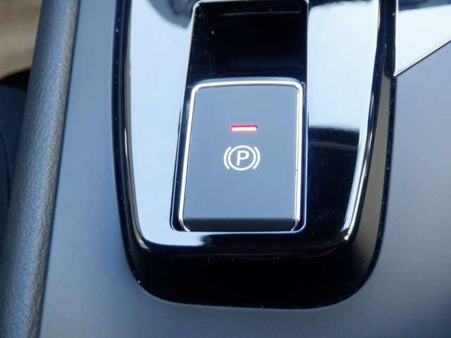 ノート 1.2 X 純正ナビ AVM ドラレコ前後室内 リアカメラ 衝突被害軽減ブレ-キ ETC付 LEDヘッドライト レーンアシスト インテリジェントキー ワンオーナー ドラレコ アイドリングストップ 盗難防止システム ワンセグTV TVナビ 試乗車UP(20枚目)