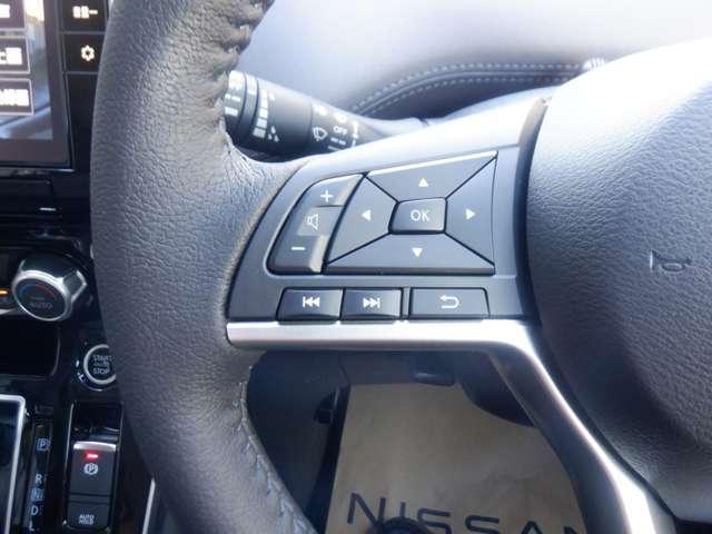 セレナ ２．０　ハイウェイスター　Ｖ　純正ナビ　プロパイロット　ドラレコ前後　１オナ　アルミ　衝突被害軽減　ＬＤＰ　エアバッグ　両側オートスライドドア　ＬＥＤライト　インテリジェントキー　メモリーナビ　アダプティブクルーズコントロール　アイドリングストップ　ナビＴＶ　ドラレコ（13枚目）