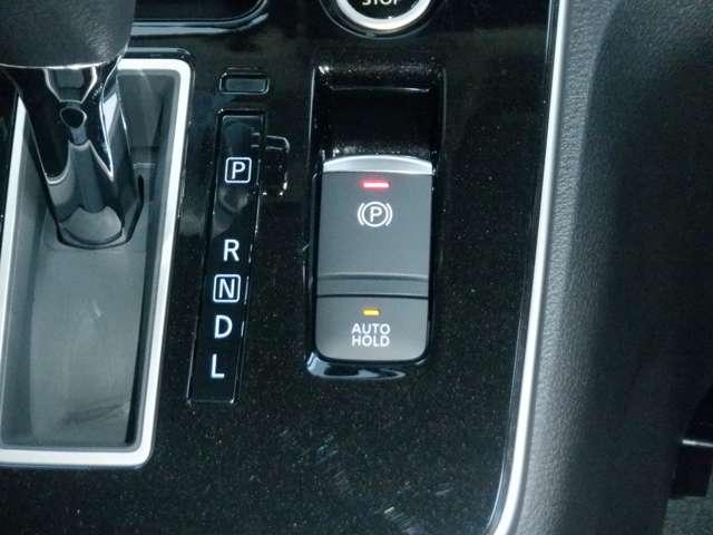 セレナ ２．０　ハイウェイスター　Ｖ　純正ナビ　プロパイロット　ドラレコ前後　１オナ　アルミ　衝突被害軽減　ＬＤＰ　エアバッグ　両側オートスライドドア　ＬＥＤライト　インテリジェントキー　メモリーナビ　アダプティブクルーズコントロール　アイドリングストップ　ナビＴＶ　ドラレコ（19枚目）