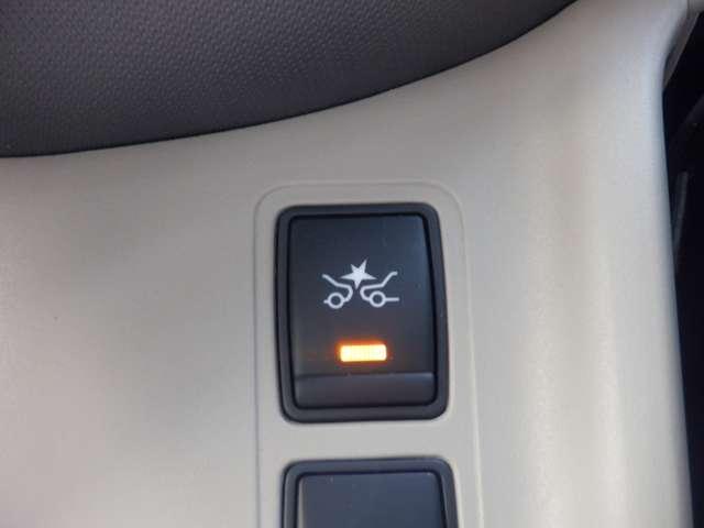 セレナ ２．０　Ｘ　ＶセレクションＩＩ　後席モニター　両側オートスライドドア（16枚目）