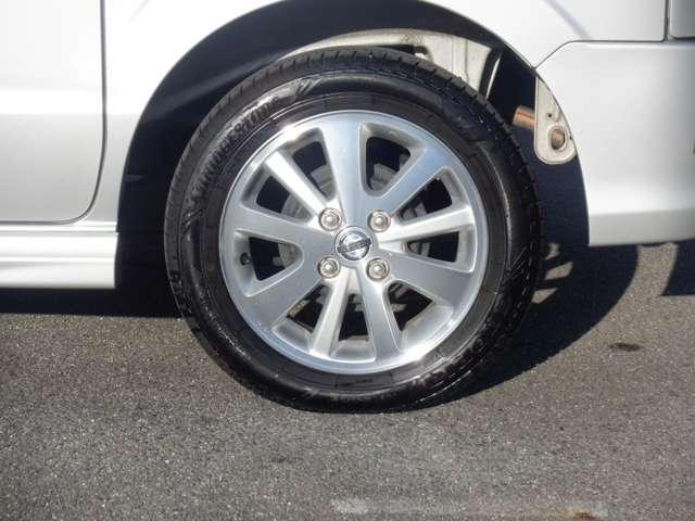 ＮＶ１００クリッパーリオ ６６０　Ｅ　純正ナビ　片側オートスライドドア　ＥＴＣ　１オーナ　ＥＴＣ　セキュリティアラーム　インテリキー　オートエアコン　ドライブレコーダー　メモリーナビ　ナビＴＶ　アルミホイール　ＡＢＳ　ワンセグ　キーレス　エアバッグ　Ｗエアバック　寒冷地仕様（19枚目）