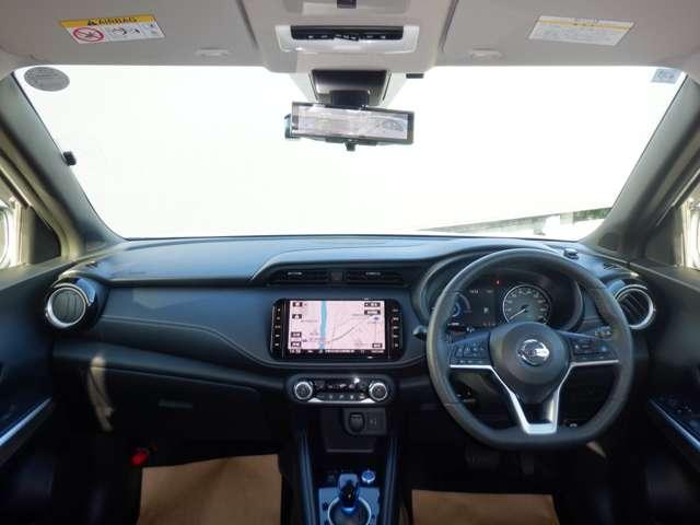 キックス １．２　Ｘ　（ｅ－ＰＯＷＥＲ）　純正ナビ　シートヒーター　プロパイロット　ナビ＆ＴＶ　寒冷地仕様　ワンオ－ナ－車　追従クルコン　スマートキー　ＬＥＤヘッド　レーンアシスト　パワーステアリング　盗難防止システム　ドライブレコーダー　ＥＴＣ　サイドエアバッグ　アルミ　ＡＡＣ（3枚目）