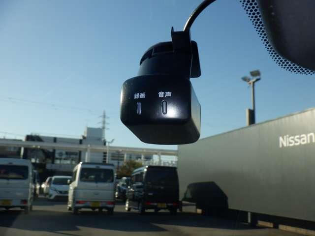 キックス １．２　Ｘ　（ｅ－ＰＯＷＥＲ）　純正ナビ　シートヒーター　プロパイロット　ナビ＆ＴＶ　寒冷地仕様　ワンオ－ナ－車　追従クルコン　スマートキー　ＬＥＤヘッド　レーンアシスト　パワーステアリング　盗難防止システム　ドライブレコーダー　ＥＴＣ　サイドエアバッグ　アルミ　ＡＡＣ（8枚目）