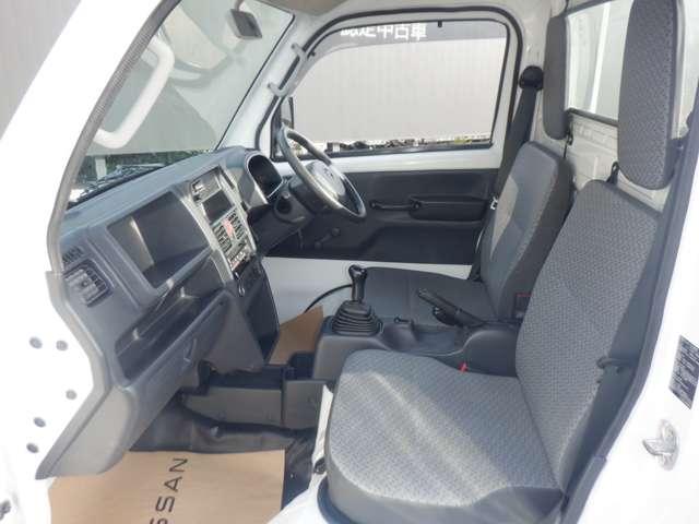 ＮＴ１００クリッパートラック ６６０　ＤＸ　農繁仕様　４ＷＤ　ラジオチューナー　四駆　パワステ　エアコン　エアバッグ（14枚目）