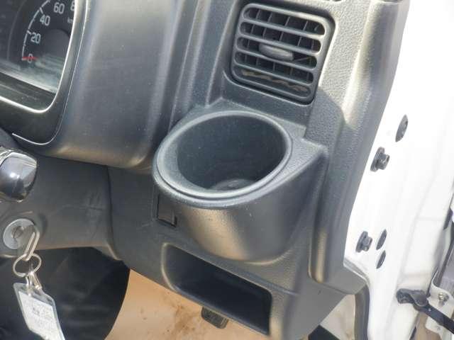 ＮＴ１００クリッパートラック ６６０　ＤＸ　農繁仕様　４ＷＤ　ラジオチューナー　四駆　パワステ　エアコン　エアバッグ（15枚目）