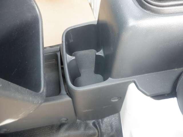 ＮＴ１００クリッパートラック ６６０　ＤＸ　農繁仕様　４ＷＤ　ラジオチューナー　四駆　パワステ　エアコン　エアバッグ（16枚目）