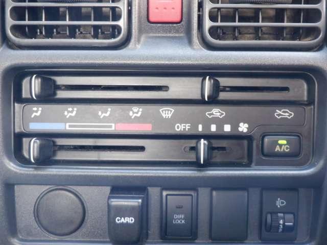ＮＴ１００クリッパートラック ６６０　ＤＸ　農繁仕様　４ＷＤ　１オーナー　四駆　パワステ　エアコン　エアバッグ（7枚目）