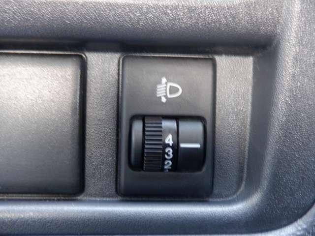 ＮＴ１００クリッパートラック ６６０　ＤＸ　農繁仕様　４ＷＤ　１オーナー　四駆　パワステ　エアコン　エアバッグ（11枚目）