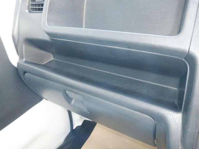 ＮＴ１００クリッパートラック ６６０　ＤＸ　農繁仕様　４ＷＤ　１オーナー　四駆　パワステ　エアコン　エアバッグ（18枚目）